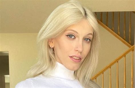 izzy wilde xxx|IZZY WILDE @ Tranny Clips